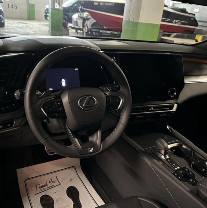 Lexus RX IV рестайлинг, 2025 год, 11 800 000 рублей, 2 фотография