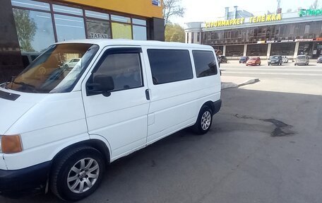 Volkswagen Transporter T4, 2001 год, 700 000 рублей, 2 фотография