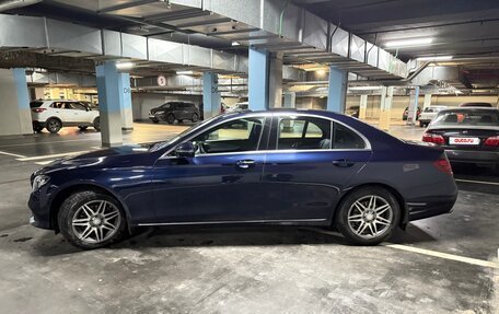 Mercedes-Benz E-Класс, 2016 год, 2 600 000 рублей, 3 фотография