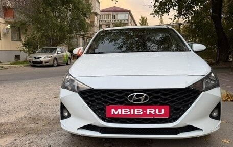 Hyundai Solaris II рестайлинг, 2020 год, 1 349 999 рублей, 3 фотография