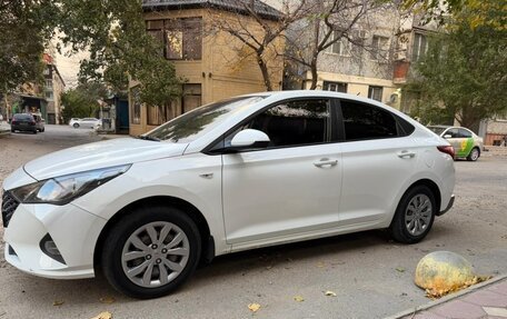 Hyundai Solaris II рестайлинг, 2020 год, 1 349 999 рублей, 6 фотография