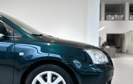 Toyota Avensis III рестайлинг, 2005 год, 592 000 рублей, 5 фотография