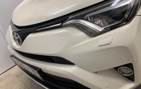 Toyota RAV4, 2017 год, 2 690 000 рублей, 13 фотография
