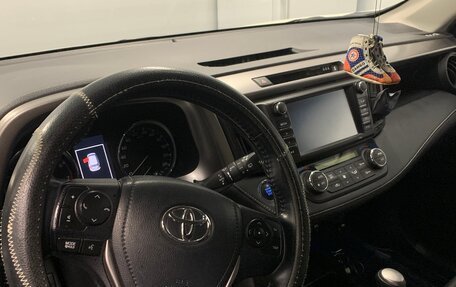 Toyota RAV4, 2017 год, 2 690 000 рублей, 23 фотография