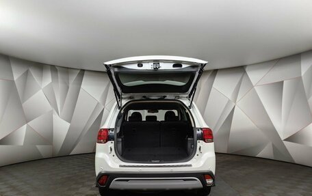 Mitsubishi Outlander III рестайлинг 3, 2019 год, 2 198 000 рублей, 12 фотография