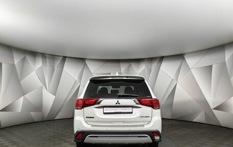 Mitsubishi Outlander III рестайлинг 3, 2019 год, 2 198 000 рублей, 8 фотография