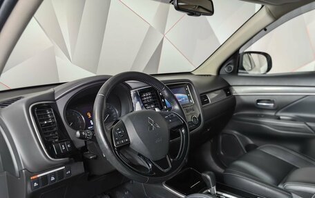 Mitsubishi Outlander III рестайлинг 3, 2019 год, 2 198 000 рублей, 19 фотография