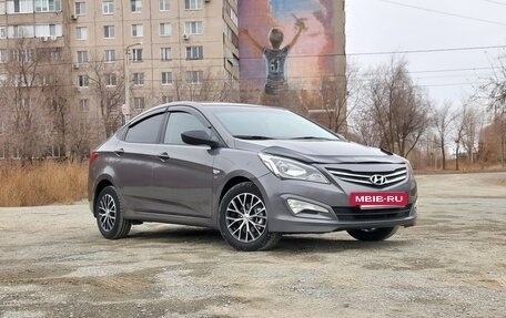 Hyundai Solaris II рестайлинг, 2015 год, 1 077 000 рублей, 2 фотография