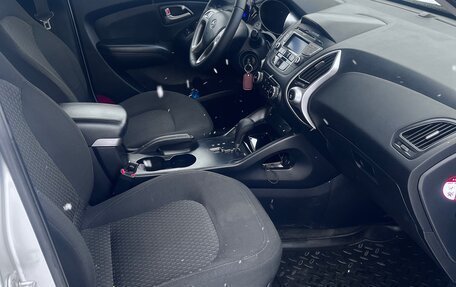 Hyundai ix35 I рестайлинг, 2010 год, 1 050 000 рублей, 11 фотография