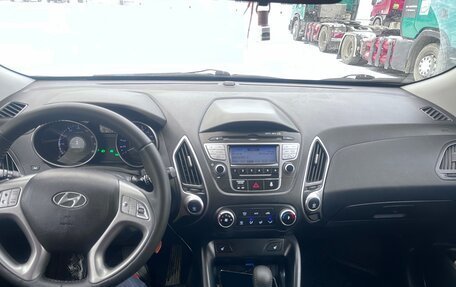 Hyundai ix35 I рестайлинг, 2010 год, 1 050 000 рублей, 14 фотография