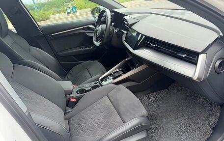 Audi A3, 2022 год, 2 110 000 рублей, 8 фотография