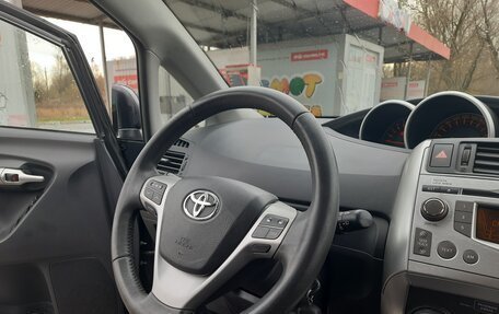 Toyota Verso I, 2011 год, 1 035 000 рублей, 14 фотография