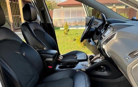 Hyundai ix35 I рестайлинг, 2012 год, 1 500 000 рублей, 14 фотография