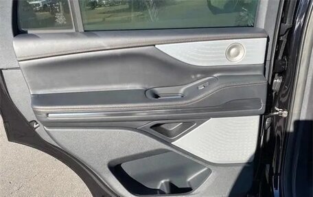 Lincoln Navigator, 2025 год, 14 898 000 рублей, 12 фотография