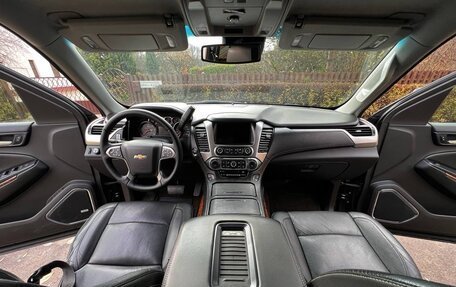 Chevrolet Tahoe IV, 2015 год, 2 950 000 рублей, 16 фотография