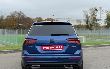 Volkswagen Tiguan II, 2018 год, 2 049 999 рублей, 3 фотография