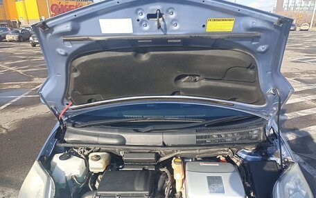 Toyota Prius, 2009 год, 780 000 рублей, 7 фотография