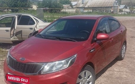 KIA Rio III рестайлинг, 2012 год, 700 000 рублей, 2 фотография