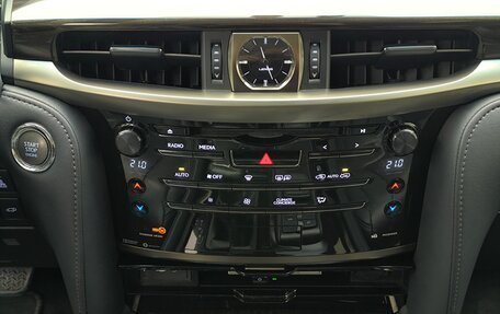 Lexus LX III, 2016 год, 7 895 000 рублей, 10 фотография