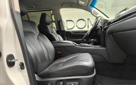 Lexus LX III, 2016 год, 7 895 000 рублей, 24 фотография