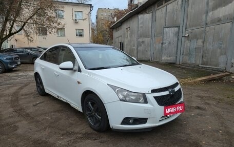 Chevrolet Cruze II, 2011 год, 500 000 рублей, 4 фотография
