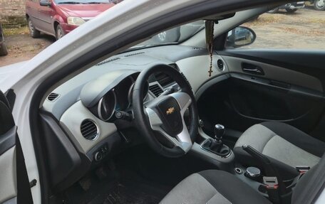 Chevrolet Cruze II, 2011 год, 500 000 рублей, 9 фотография