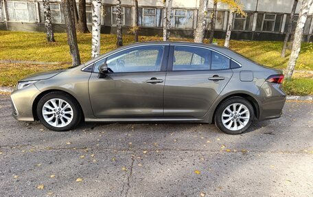 Toyota Corolla, 2021 год, 1 930 000 рублей, 4 фотография