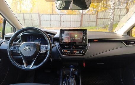 Toyota Corolla, 2021 год, 1 930 000 рублей, 10 фотография