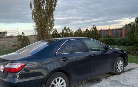 Toyota Camry, 2017 год, 2 150 000 рублей, 2 фотография