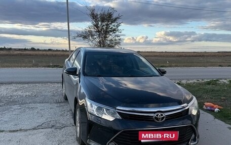 Toyota Camry, 2017 год, 2 150 000 рублей, 5 фотография