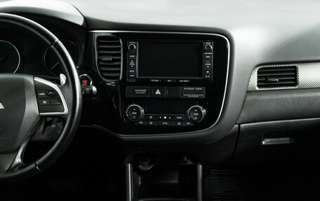 Mitsubishi Outlander III рестайлинг 3, 2013 год, 1 499 700 рублей, 14 фотография