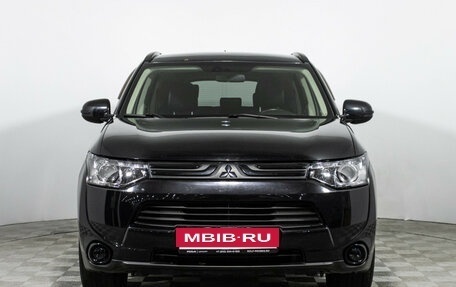 Mitsubishi Outlander III рестайлинг 3, 2013 год, 1 499 700 рублей, 2 фотография