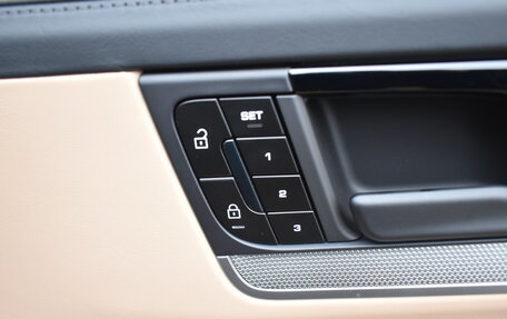 Porsche Cayenne III, 2025 год, 18 990 000 рублей, 38 фотография