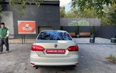 Volkswagen Jetta VI, 2014 год, 1 300 000 рублей, 7 фотография