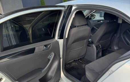 Volkswagen Jetta VI, 2014 год, 1 300 000 рублей, 11 фотография