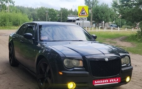 Chrysler 300C II, 2005 год, 1 150 000 рублей, 3 фотография