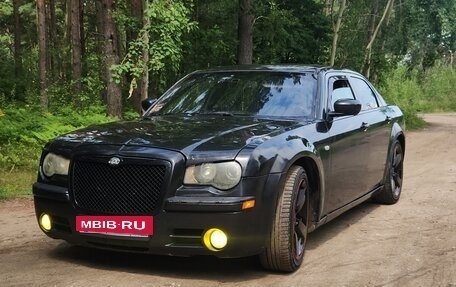 Chrysler 300C II, 2005 год, 1 150 000 рублей, 5 фотография