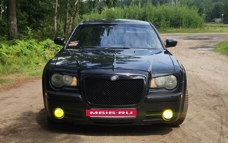 Chrysler 300C II, 2005 год, 1 150 000 рублей, 6 фотография