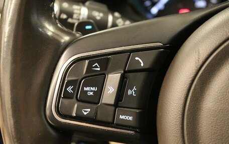 Jaguar XF II, 2016 год, 2 500 000 рублей, 17 фотография