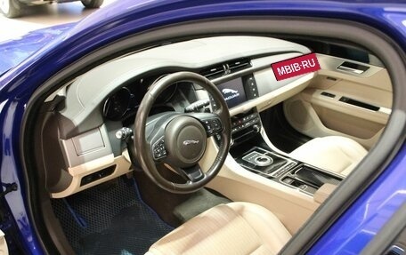 Jaguar XF II, 2016 год, 2 500 000 рублей, 13 фотография