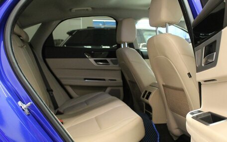 Jaguar XF II, 2016 год, 2 500 000 рублей, 30 фотография