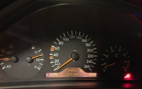 Mercedes-Benz E-Класс, 1997 год, 14 фотография