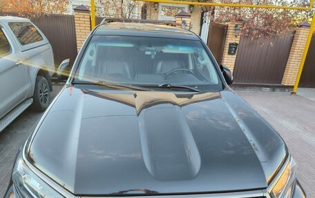 Toyota Land Cruiser Prado 150 рестайлинг 2, 2020 год, 5 750 000 рублей, 7 фотография