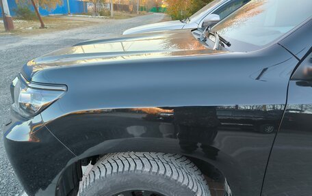 Toyota Land Cruiser Prado 150 рестайлинг 2, 2020 год, 5 750 000 рублей, 3 фотография