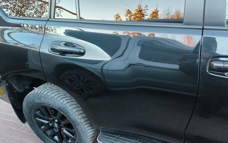 Toyota Land Cruiser Prado 150 рестайлинг 2, 2020 год, 5 750 000 рублей, 11 фотография