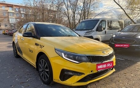 KIA Optima IV, 2018 год, 999 999 рублей, 2 фотография