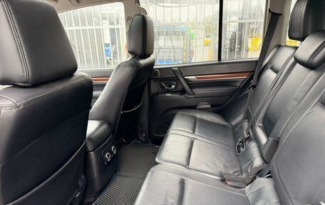 Mitsubishi Pajero IV, 2008 год, 1 299 000 рублей, 7 фотография