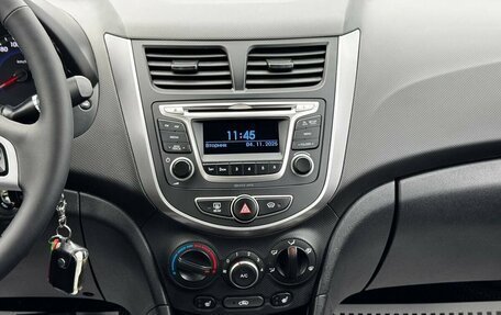 Hyundai Solaris II рестайлинг, 2015 год, 1 190 000 рублей, 9 фотография