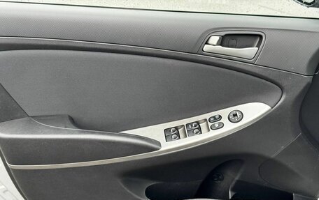 Hyundai Solaris II рестайлинг, 2015 год, 1 190 000 рублей, 11 фотография