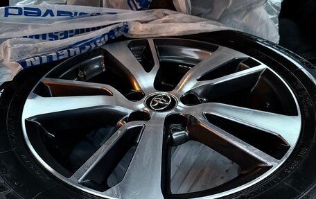 Toyota RAV4, 2019 год, 2 580 000 рублей, 27 фотография